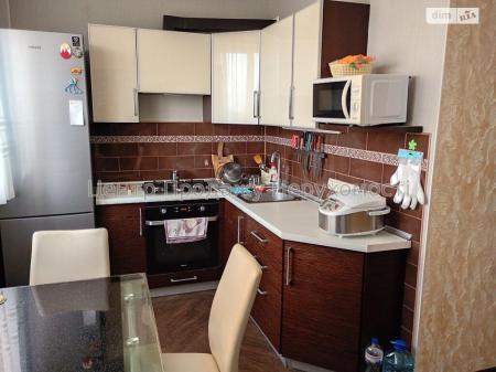 Продам 3-кімнатну квартиру