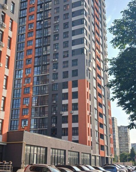 Продам 2-кімнатну квартиру, ЖК Бережанський