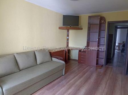 Продам 3-кімнатну квартиру