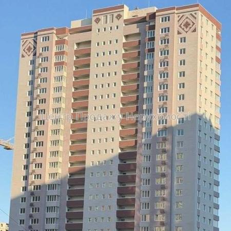 Продам 3-кімнатну квартиру, ЖК&nbsp;Патріотика