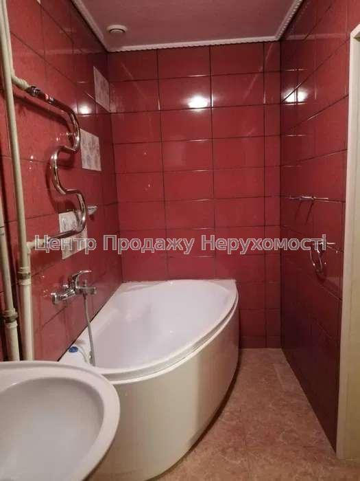 Фото Продам 3 кімнатну сталінку 88м2, метро Індустріальна в.Миру 52, 3 пов.9