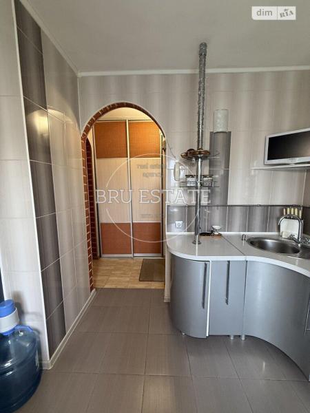 Продам 3-кімнатну квартиру