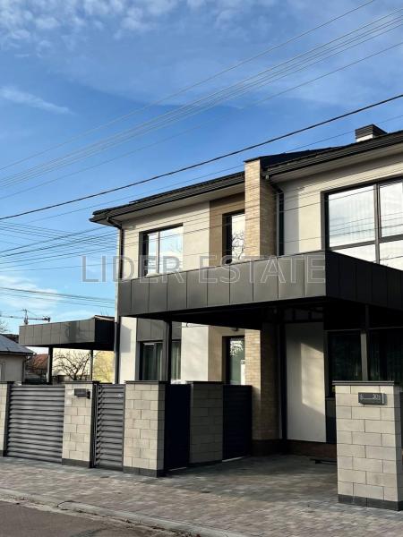 Продам 2-поверховий таунхаус