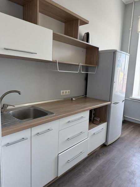 Продам 4-комнатную квартиру