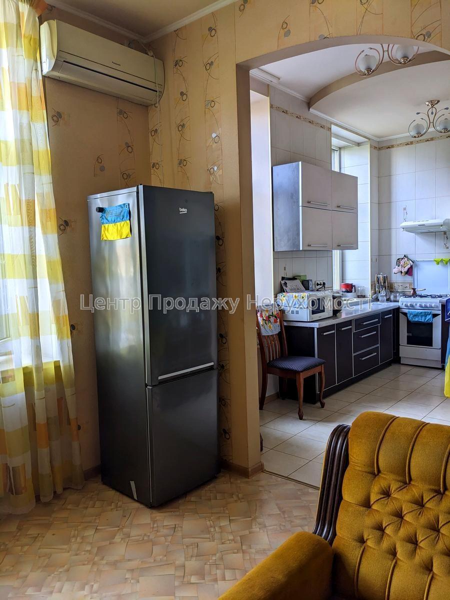 Фото Продам 3к квартиру, сталінка, вул Гіршмана2