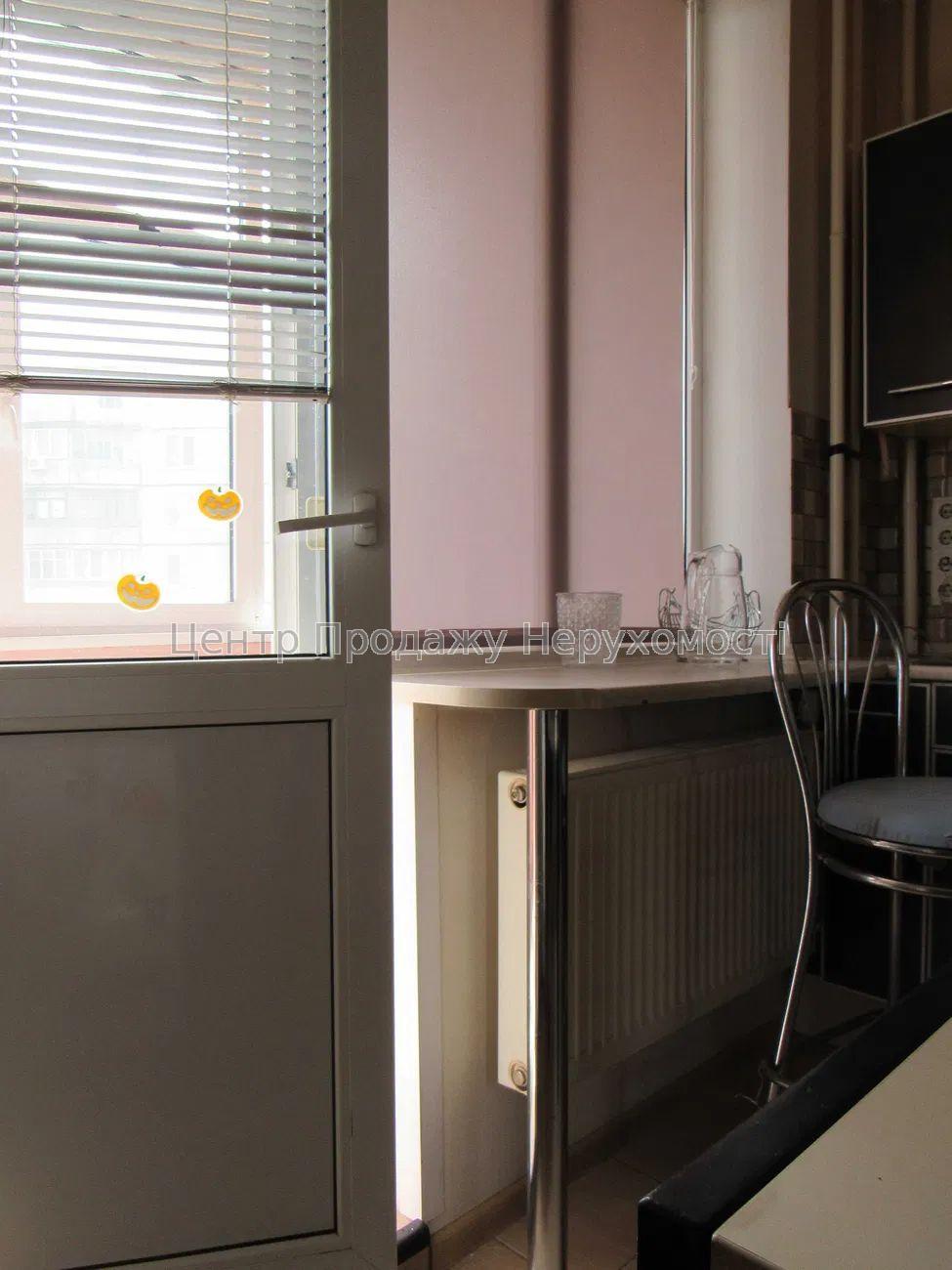 Фото Продаж квартири в Харкові - 2 к. ЖК 