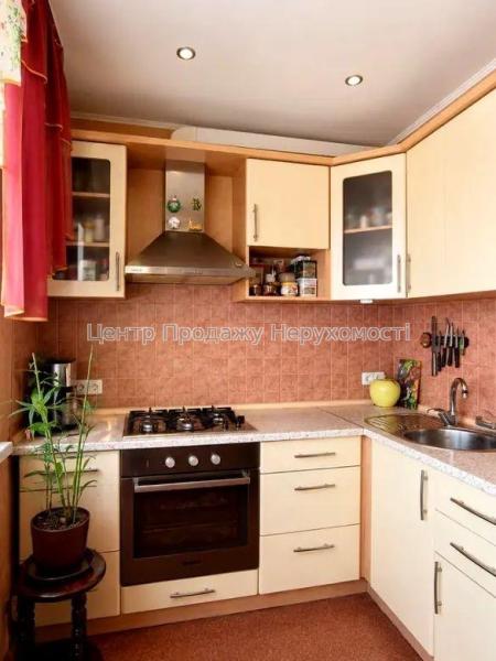 Продам 3-кімнатну квартиру