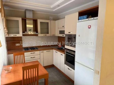 Продам 2-кімнатну квартиру