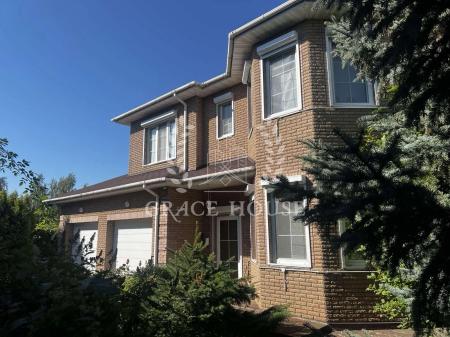 Продам 2-поверховий будинок