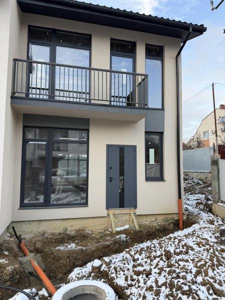 Продам 2-поверховий таунхаус