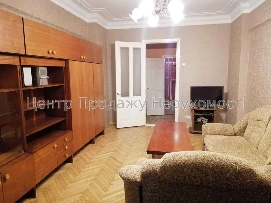 Фото Продам 3 кімнатну сталінку 88м2, метро Індустріальна в.Миру 52, 3 пов.2