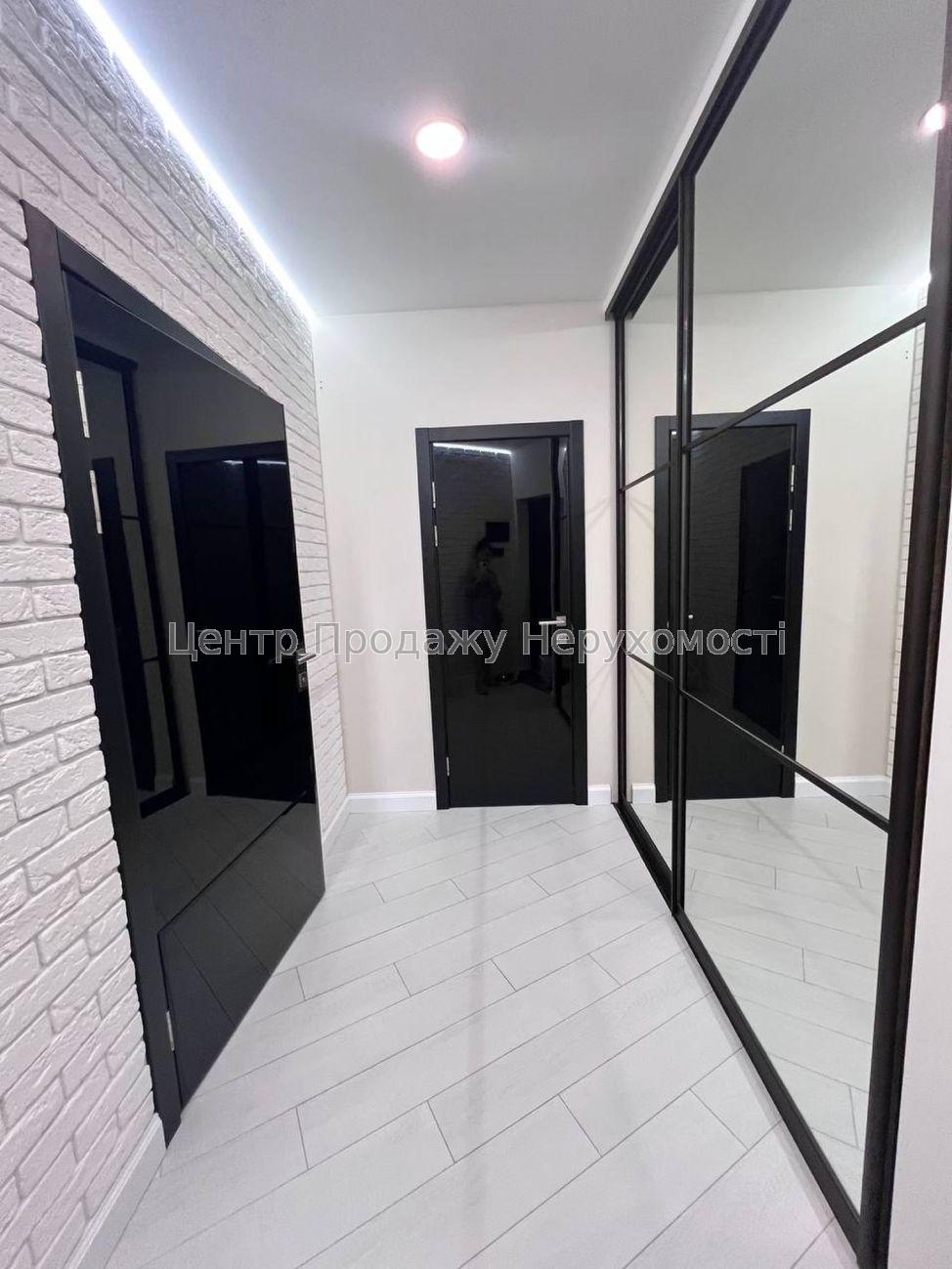 Фото Продаж квартири11