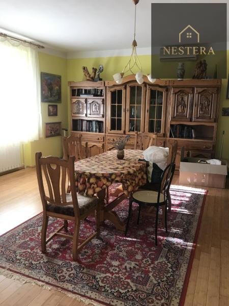 Продам 2-поверховий будинок
