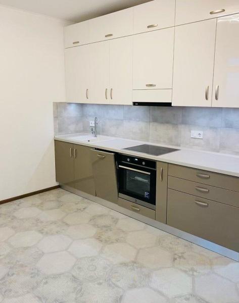 Продам 2-кімнатну квартиру