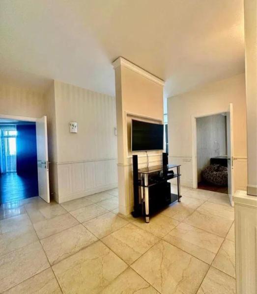 Продам 3-кімнатну квартиру