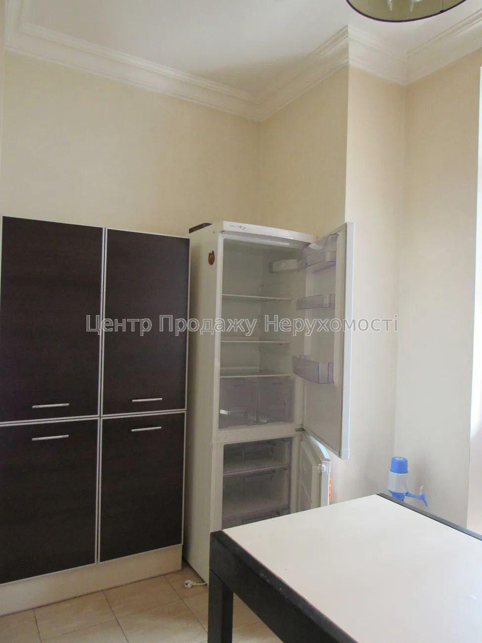 Фото Продаж квартири в Харкові - 2 к. ЖК 