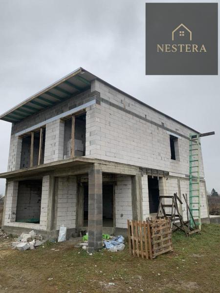 Продам 2-поверховий будинок