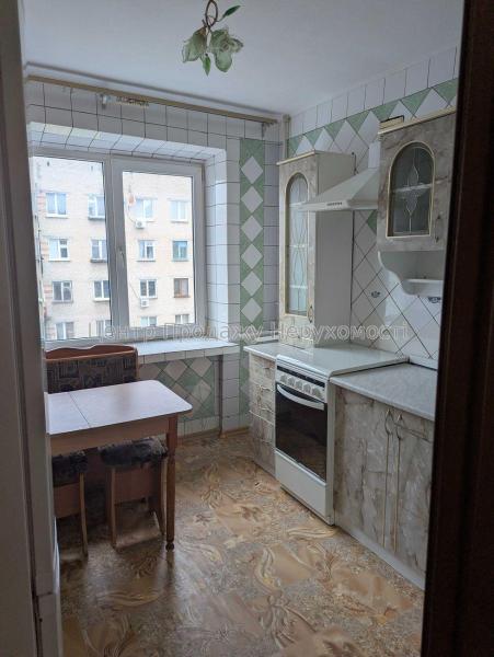 Продам 3-кімнатну квартиру