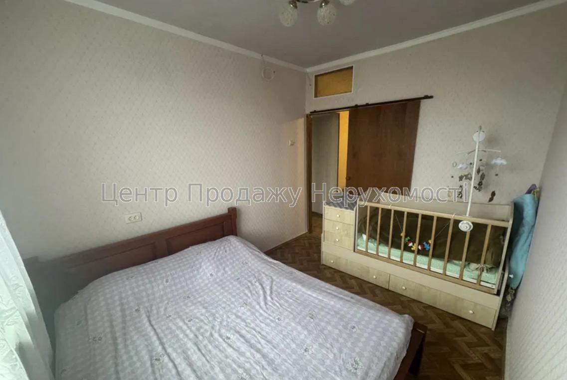 Фото Продаж 2 кімнатної квартири , метро Перемоги, G82