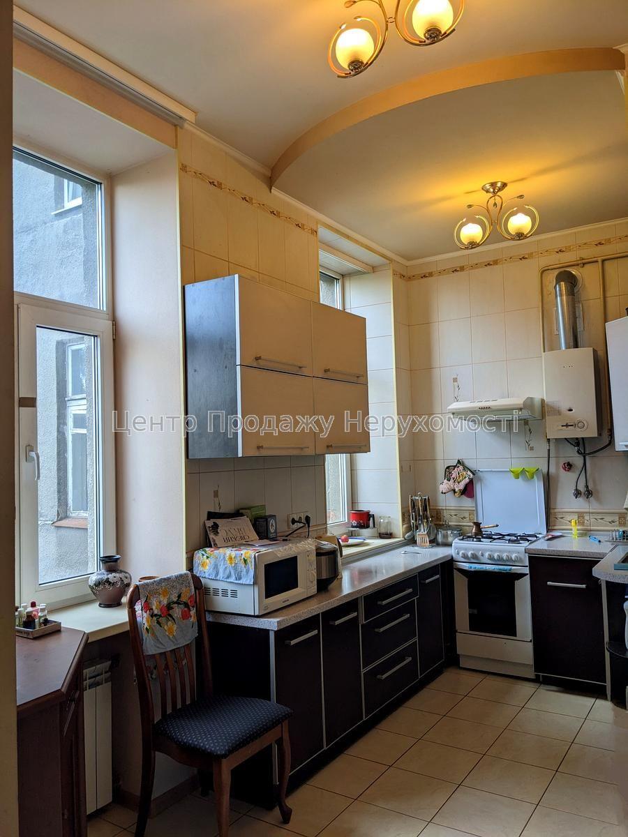 Фото Продам 3к квартиру, сталінка, вул Гіршмана9