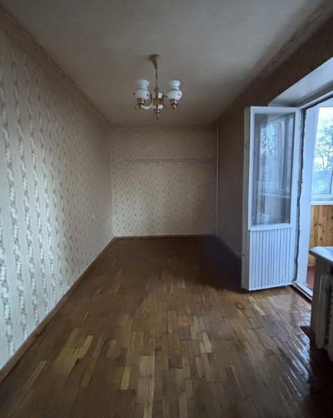 Продам 2-кімнатну квартиру