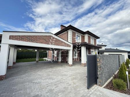 Продам 2-поверховий будинок