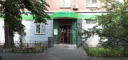 Продам офіс у багатоквартирному будинку