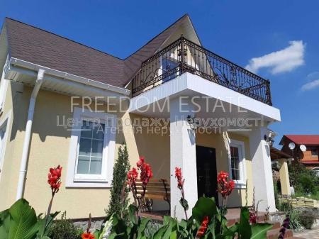 Продам 2-этажный дом