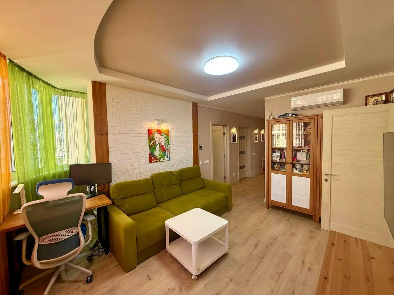 Gallery image