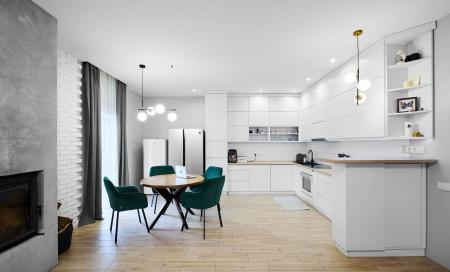 Продам 2-этажный дом