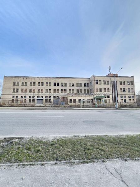 Продам приміщення вільного призначення