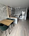 Продам 2-кімнатну квартиру в новобудові, 76 м², авторський дизайн