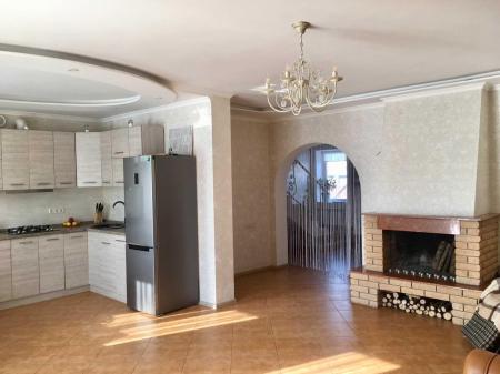 Здам 2-поверховий будинок