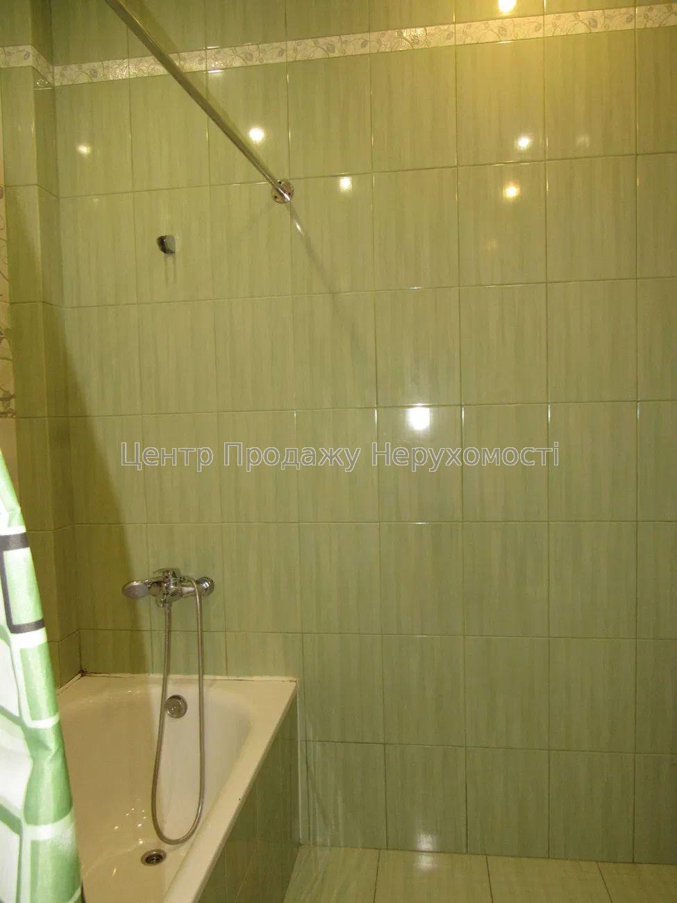 Фото Продаж квартири в Харкові - 2 к. ЖК 
