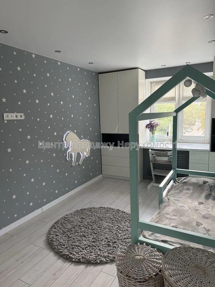 Фото R8 Продам 2-кімнатну квартиру з євроремонтом на Зерновій11