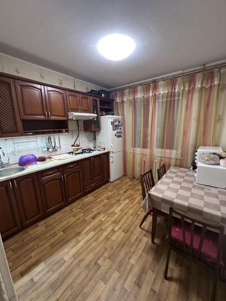 Продам 2-комнатную квартиру