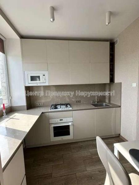 Продам 2-кімнатну квартиру