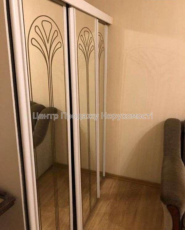 Фото У продажу 1 кімнатна квартира, метро Олексіївська9