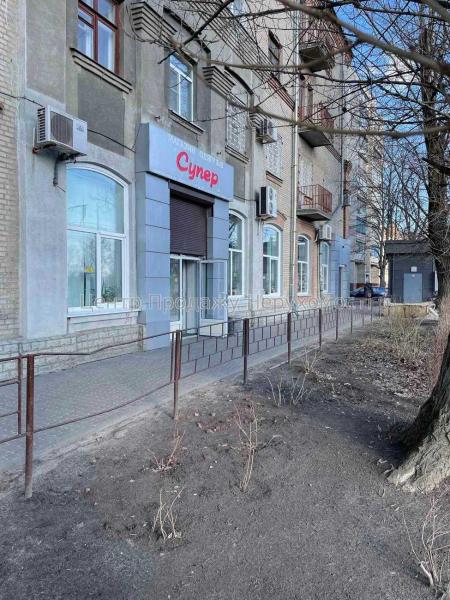 Продам приміщення вільного призначення