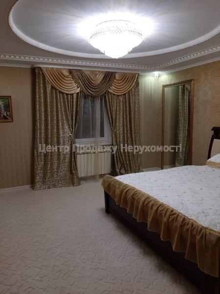 Продам 2-поверховий будинок