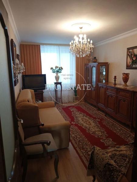 Продам 3-кімнатну квартиру