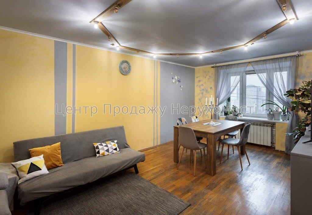 Фото Продаж великої квартири у Києві для любителів ВЕЛИКОГО IB1