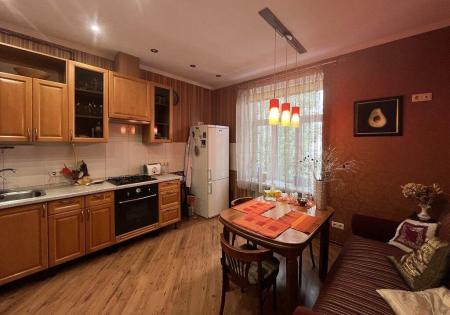 Продам 3-комнатную квартиру