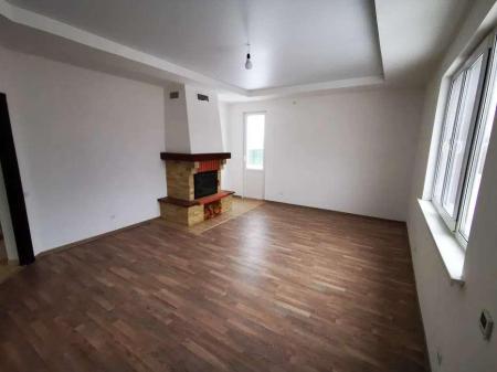 Продам 2-поверховий будинок