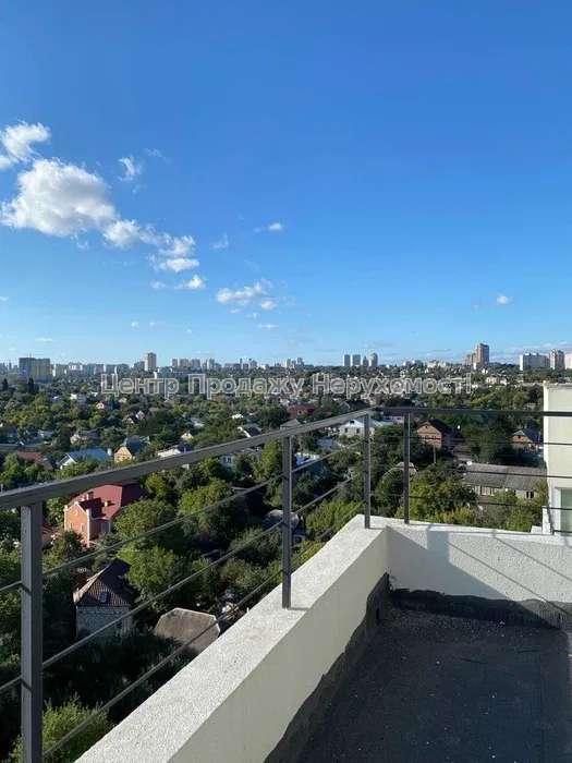 Фото Дворівнева квартира з террасою,пл. Леси Украинки6
