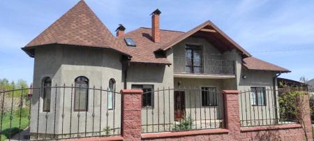 Продам 2-поверховий будинок