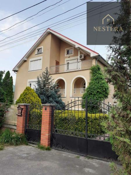 Продам 2-поверховий будинок