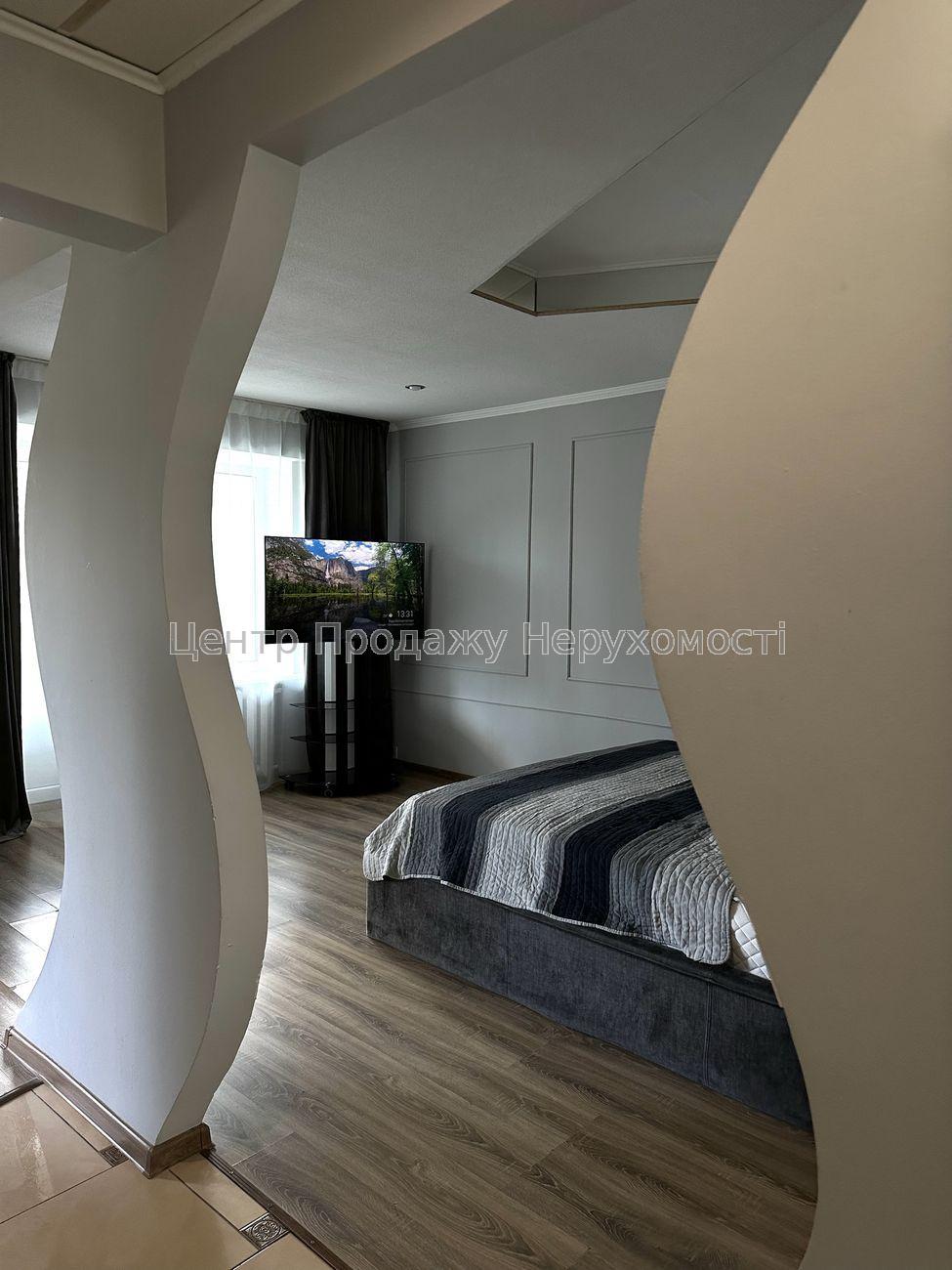 Фото Продається 1-кімнатна квартира в Києві3