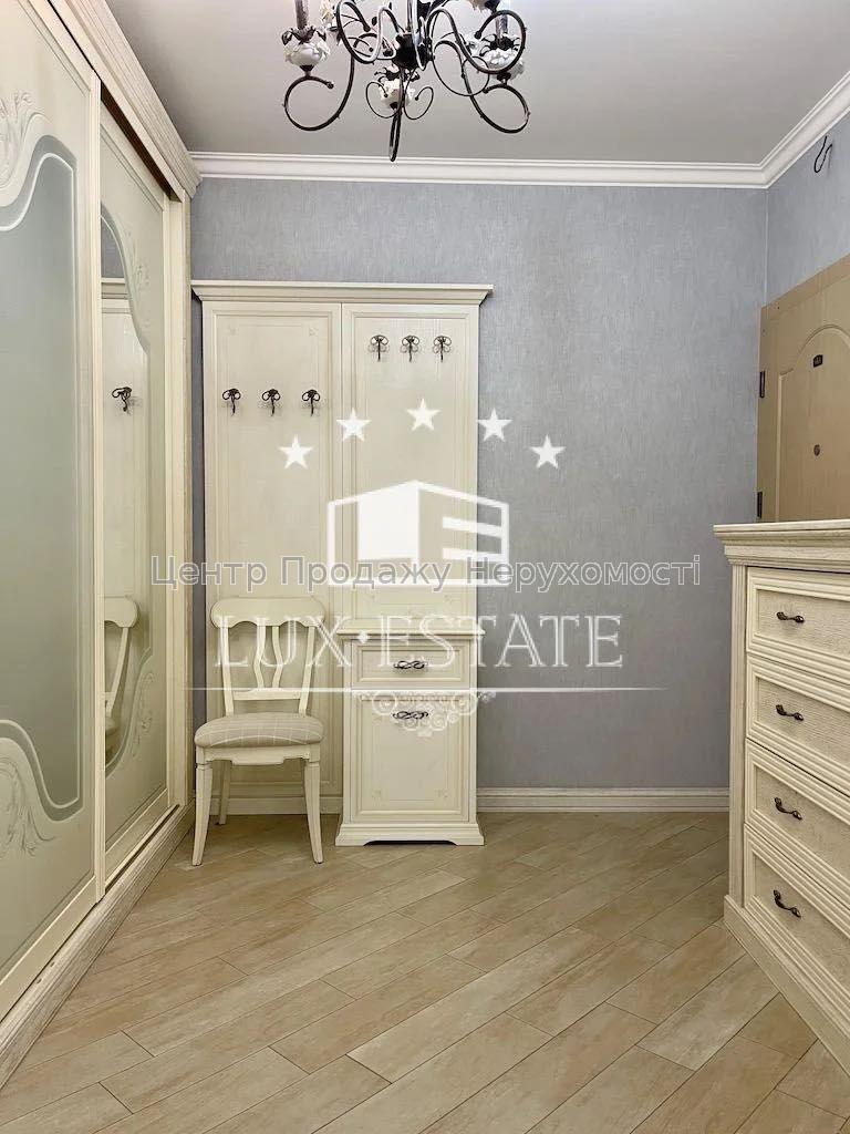 Фото 3‑кімнатна квартира 106 м² м. Левобережная вул. Раїси Окіпної, 109