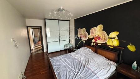 Продам 3-комнатную квартиру